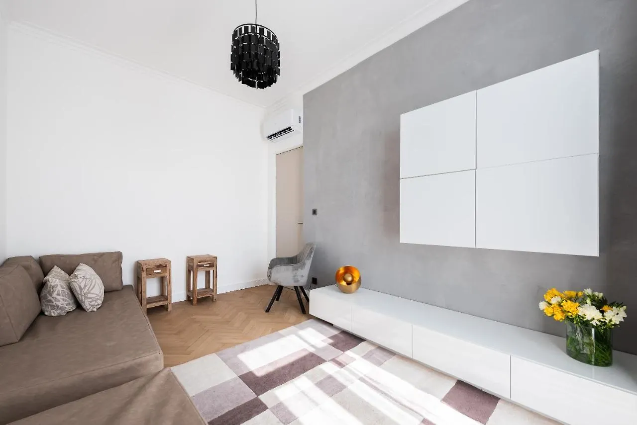 Luxury Apartment With A Balcony And A Terrace Prag