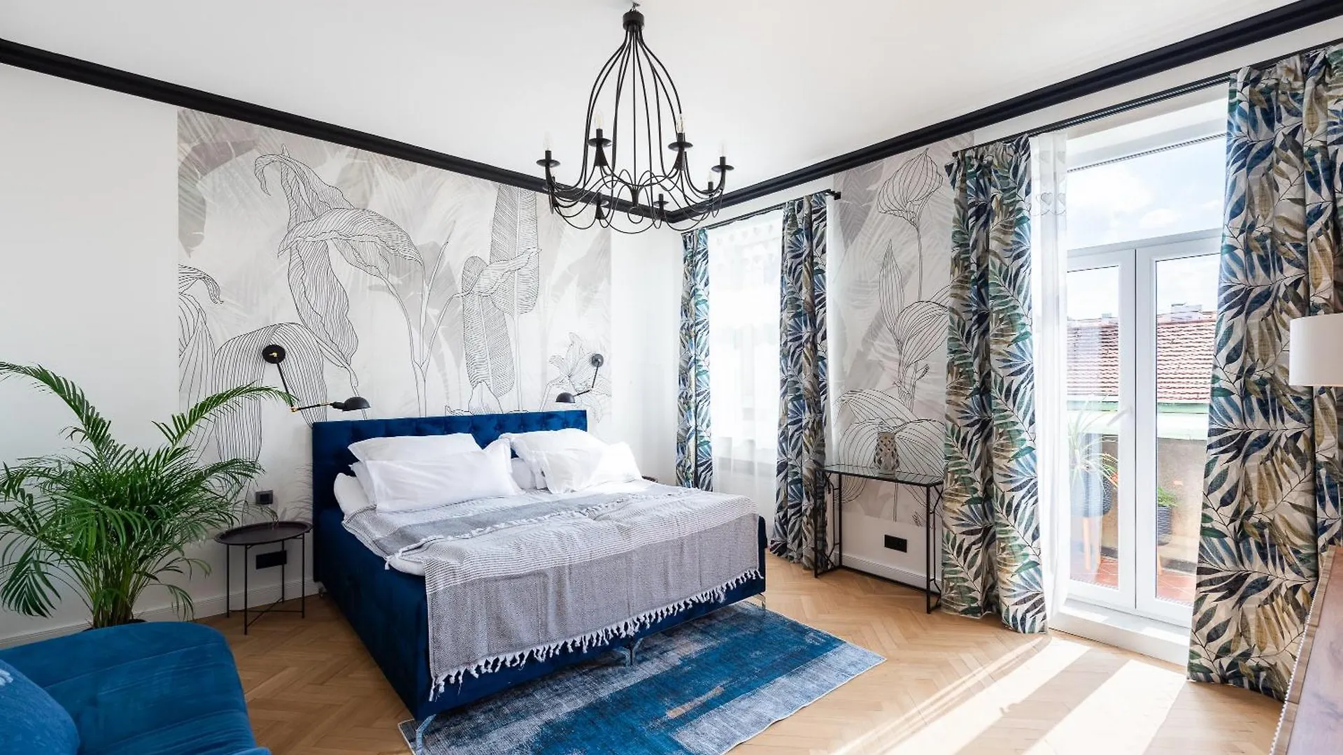 Luxury Apartment With A Balcony And A Terrace براغ